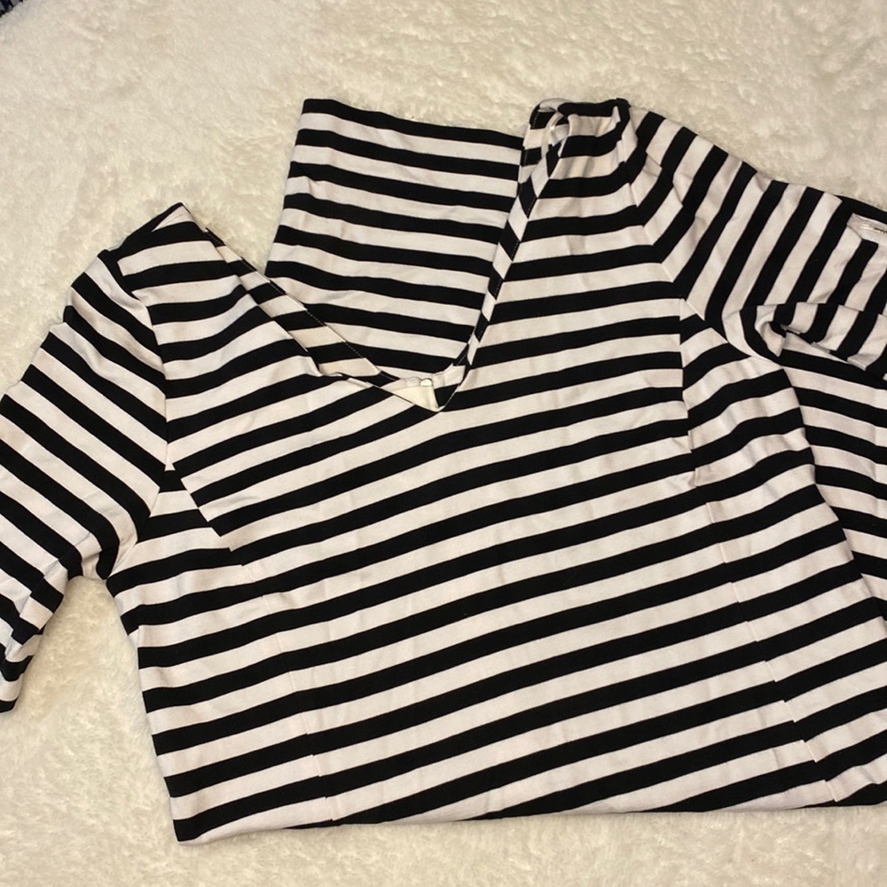 Banana Republic Black and White V Neck Dress